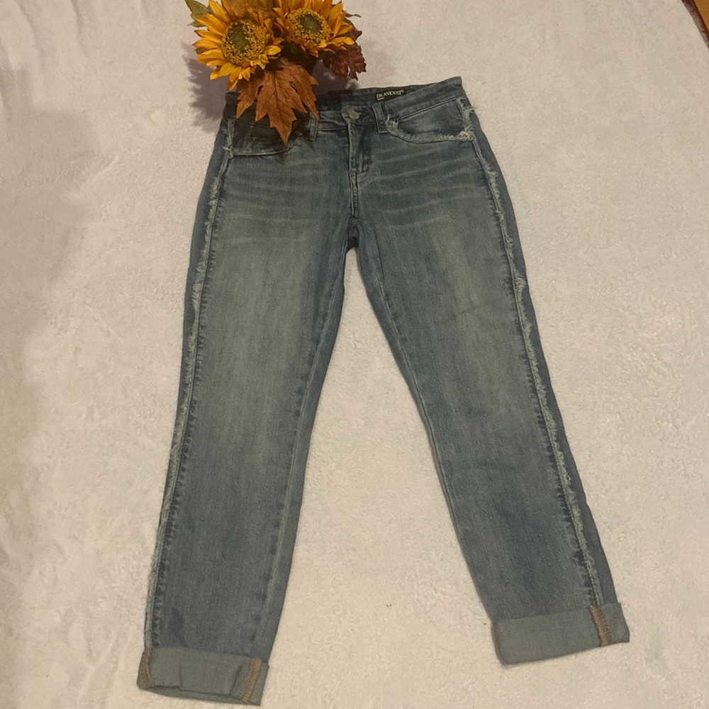 BLANK NYC Size 26 Skinny Distressed Cropped Blue Jeans - Picture 1 of 13